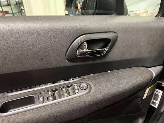 Peugeot 3008 9 of 12