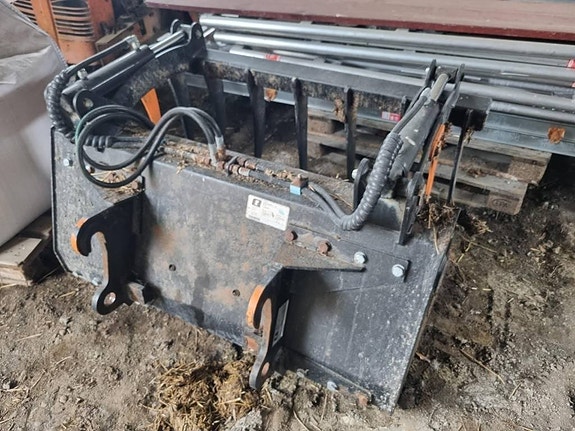 JCB 516-40 9 of 12