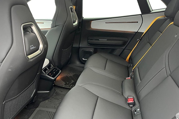 Polestar 4 24 of 27