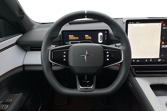 Polestar 4 14 of 27