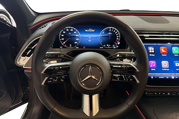 Mercedes-Benz E300 9 of 13