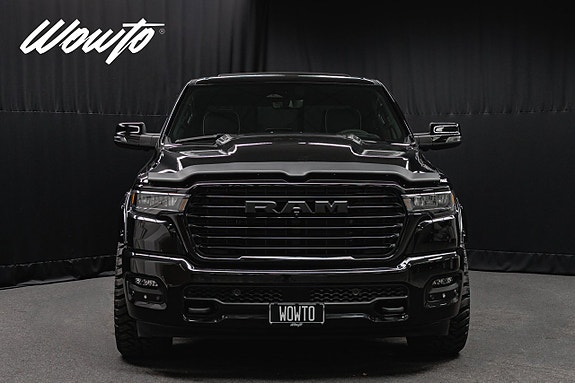 Dodge RAM 1500 2 of 23