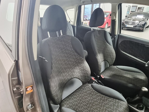 Nissan Note 18 of 24