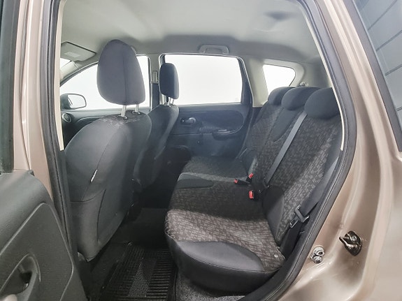Nissan Note 8 of 24