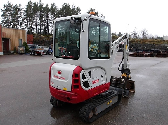 Takeuchi TB 216 med Rotortilt 3 of 5