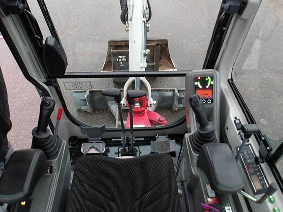 Takeuchi TB 216 med Rotortilt 5 of 5