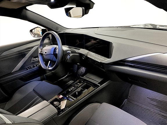 Opel Astra 13 of 17