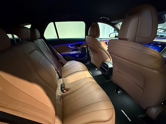 Mercedes-Benz E300 e 11 of 18
