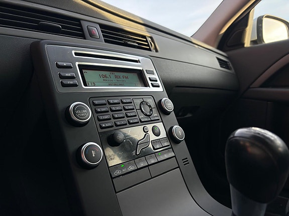 Volvo V70 15 of 22