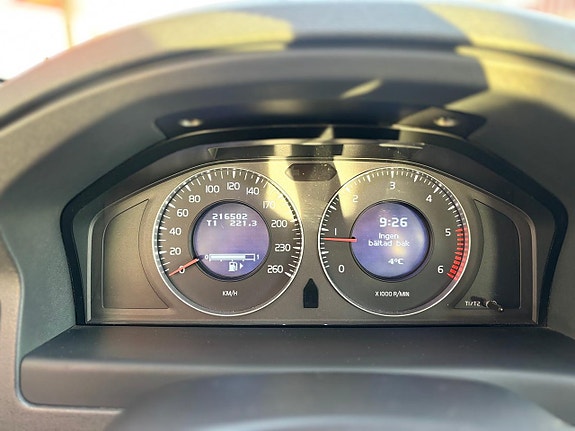 Volvo V70 13 of 22