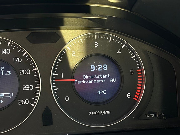 Volvo V70 14 of 22