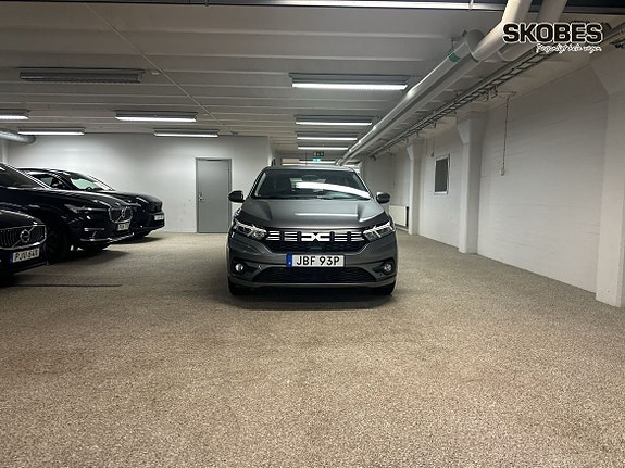 Dacia Sandero 3 of 5
