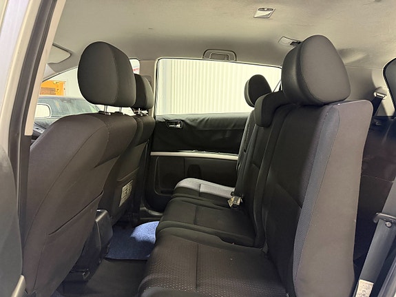 Toyota Corolla Verso 12 of 14