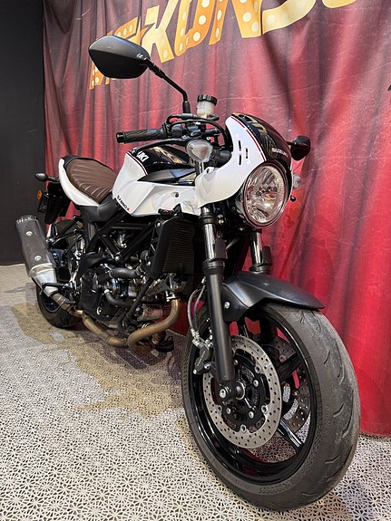 Suzuki SV650X  *Lagerfinal & 1570:-/i 36 mån* 2 of 13