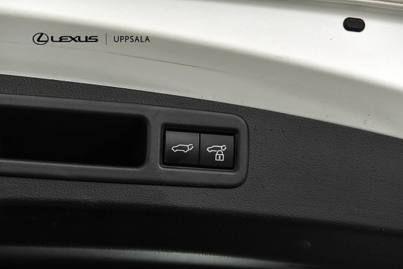 Lexus RX450h+ 11 of 22