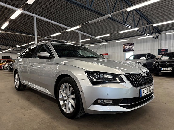 Skoda Superb 3 of 5