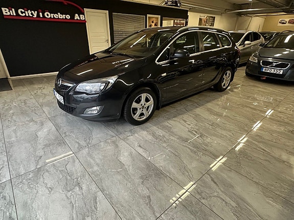 Opel Astra 3 of 5