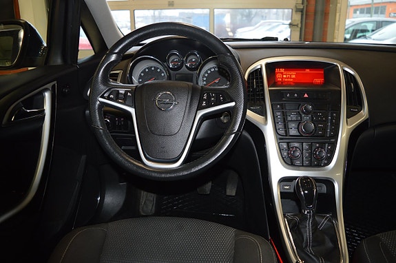 Opel Astra 6 of 21