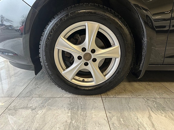 Opel Astra 8 of 21