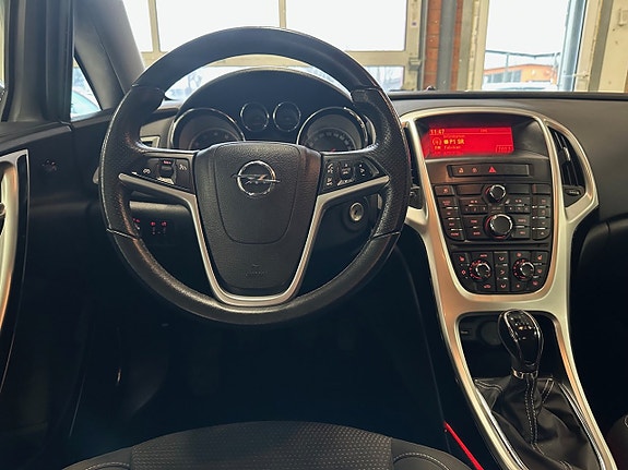 Opel Astra 11 of 21