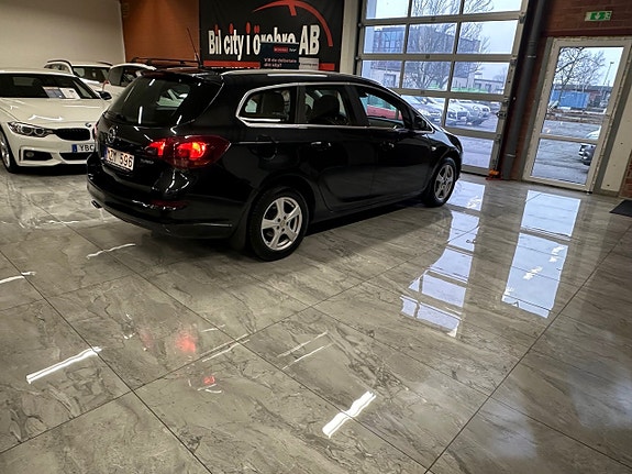 Opel Astra 5 of 5