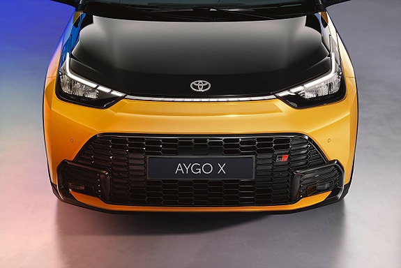 Toyota Aygo X 2 of 6