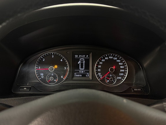 Volkswagen Caravelle - 18