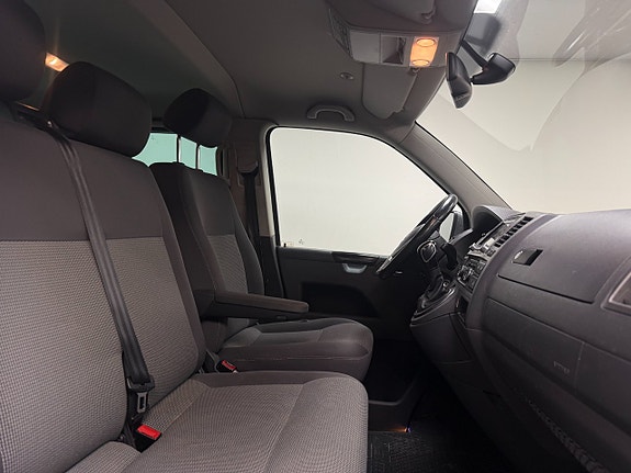 Volkswagen Caravelle - 15