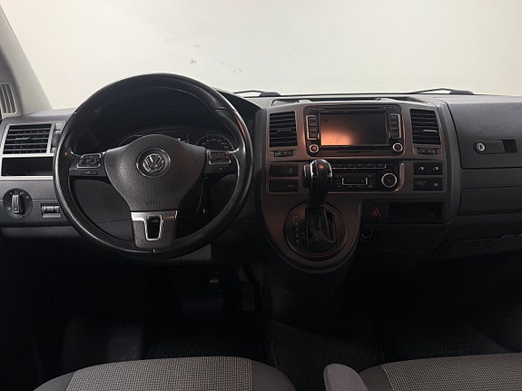 Volkswagen Caravelle - 13