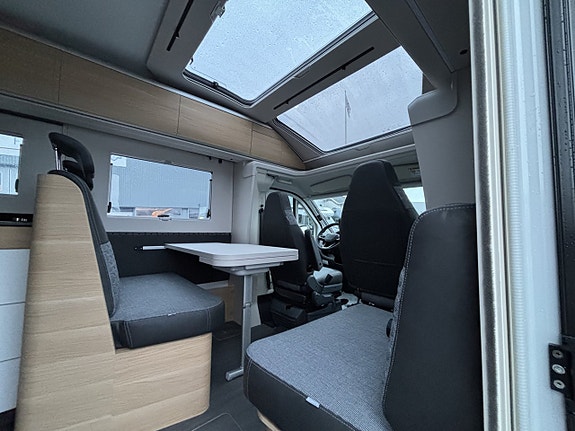 Adria Coral PLUS 670 SL 11 of 21