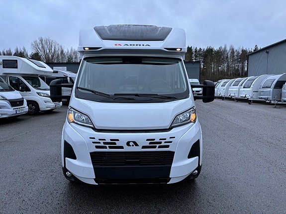 Adria Coral PLUS 670 SL 3 of 21