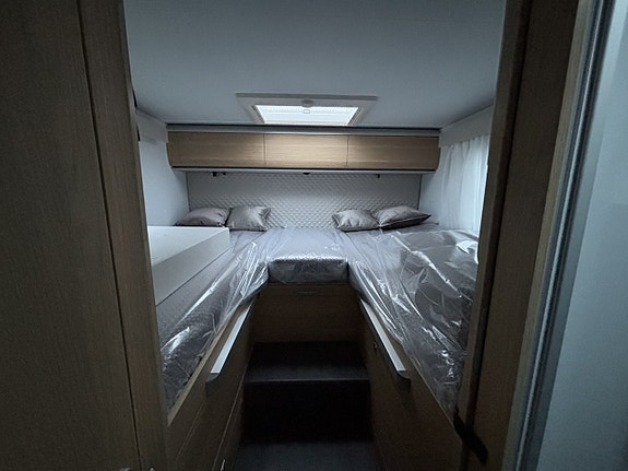 Adria Coral PLUS 670 SL 17 of 21