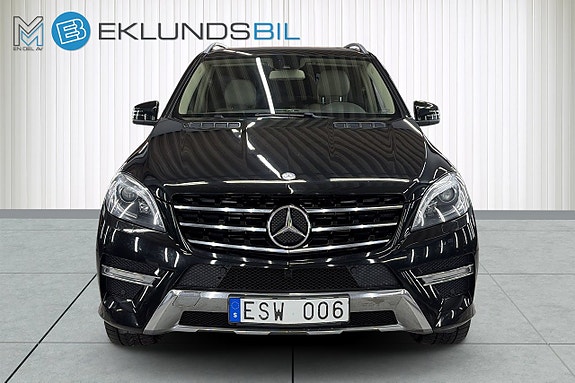 Mercedes-Benz ML350 8 of 19