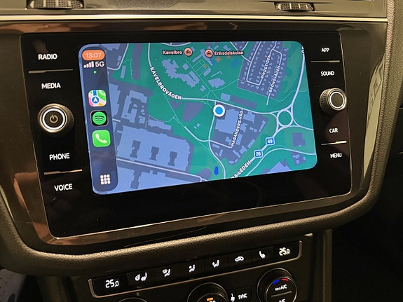 Volkswagen Tiguan Allspace 11 of 14