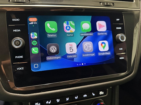 Volkswagen Tiguan Allspace 10 of 14
