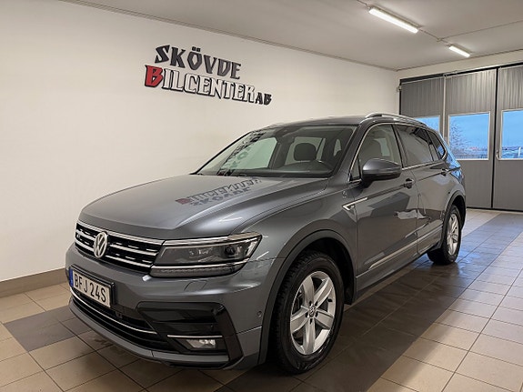 Volkswagen Tiguan Allspace 2 of 5