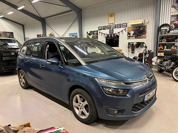 Citroen Grand C4 Picasso 2 of 5