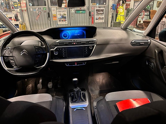Citroen Grand C4 Picasso 14 of 15