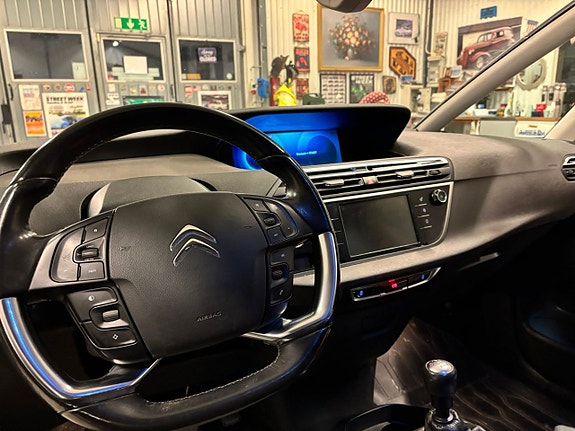 Citroen Grand C4 Picasso 10 of 15