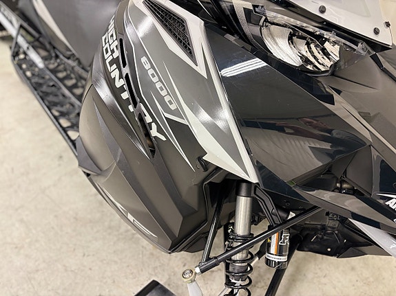 Arctic Cat XF 8000 High Country Ltd ES 141" 5 of 9
