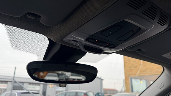 BMW X1 20 of 30