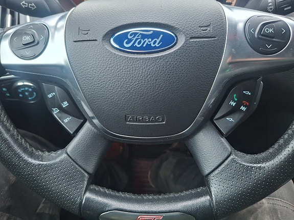 Ford Focus 10 of 12