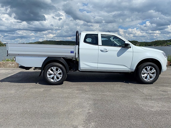 Isuzu D-max 2 of 4