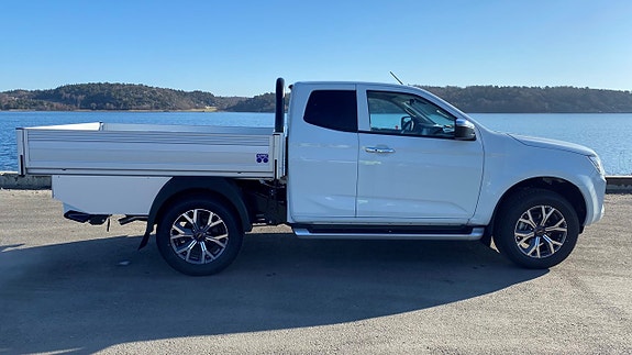 Isuzu D-max 3 of 4