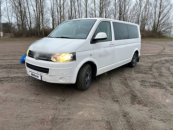 Minivan Caravelle 4 Motion