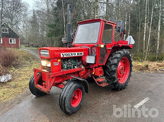 Traktor VOLVO-BM T 700