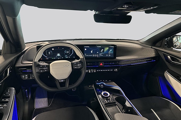 Kia EV6 8 of 26