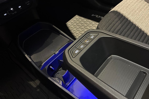 Kia EV4 13 of 23