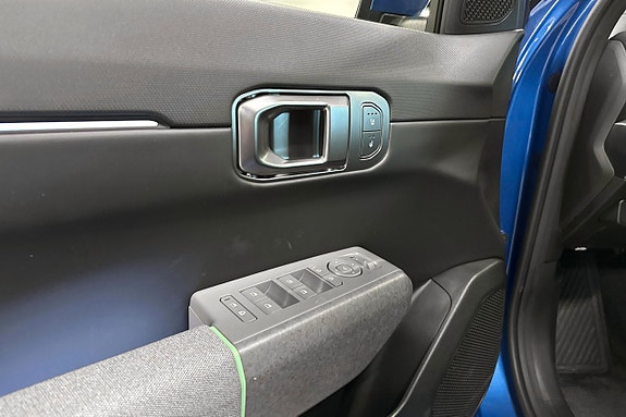 Kia EV4 14 of 23