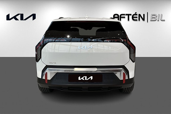 Kia EV3 5 of 25